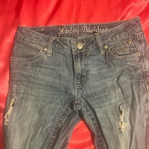 ripped jeans low rise